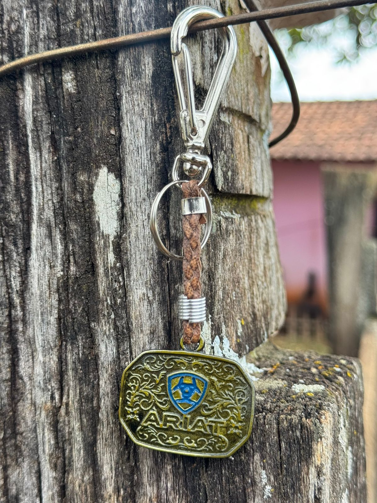 Chaveiro Ariat Dourado